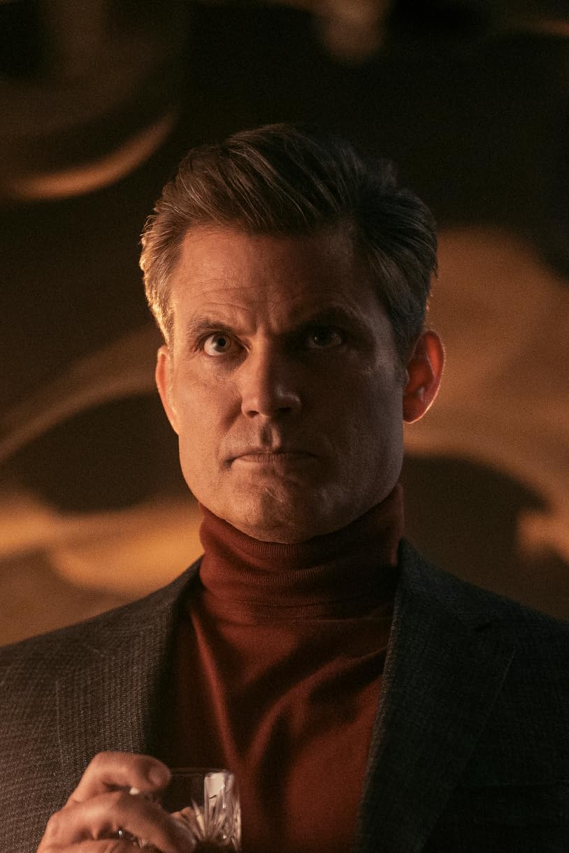 Casper Van Dien