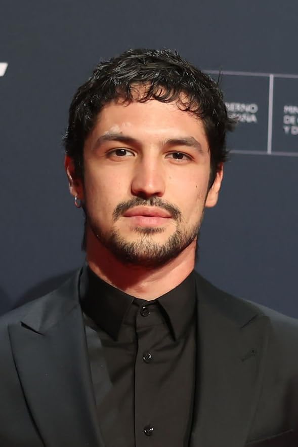 Gabriel Leone
