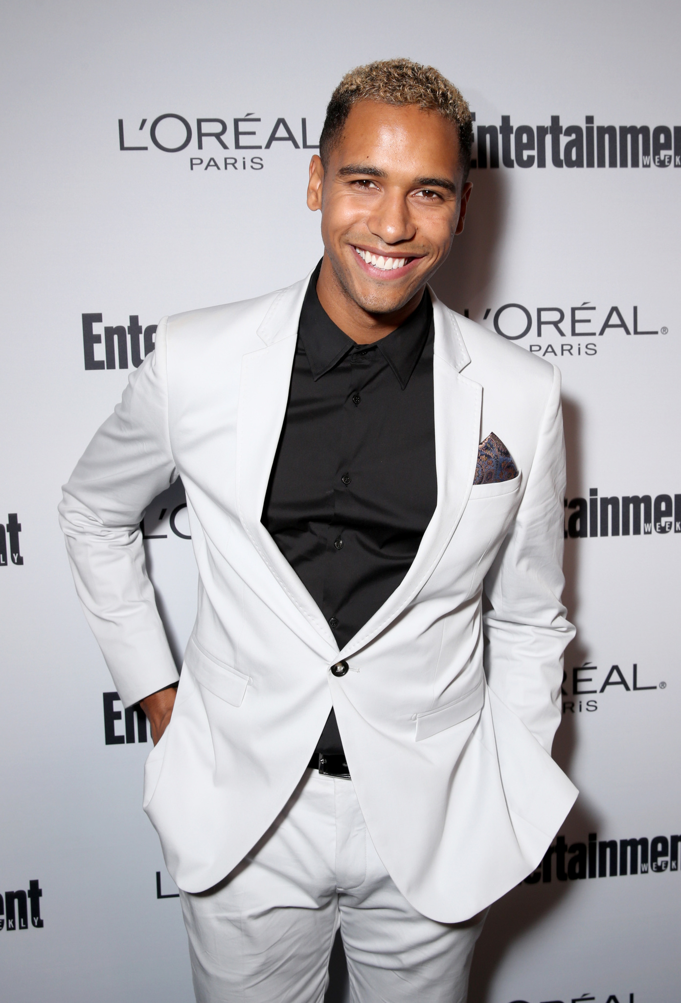 Elliot Knight
